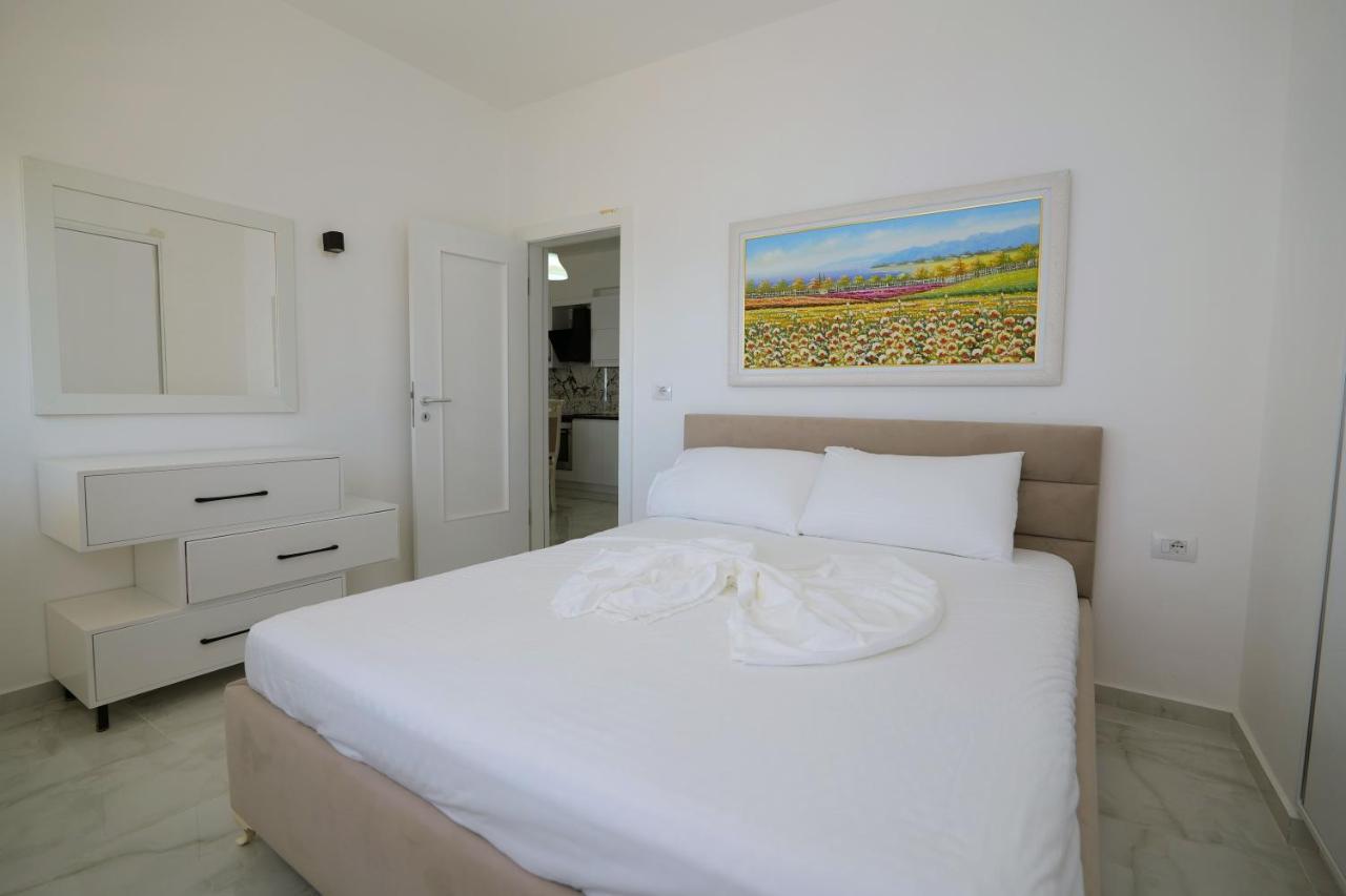 Arijons Apartments Sarandë Exteriör bild